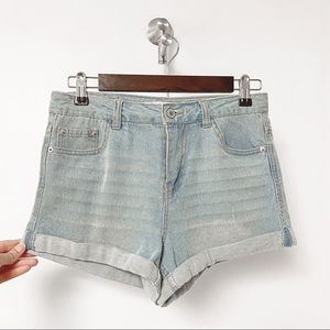Love Tree‎ Denim Light Wash Summer Vacation Casual Chic Cuffed Hem Short